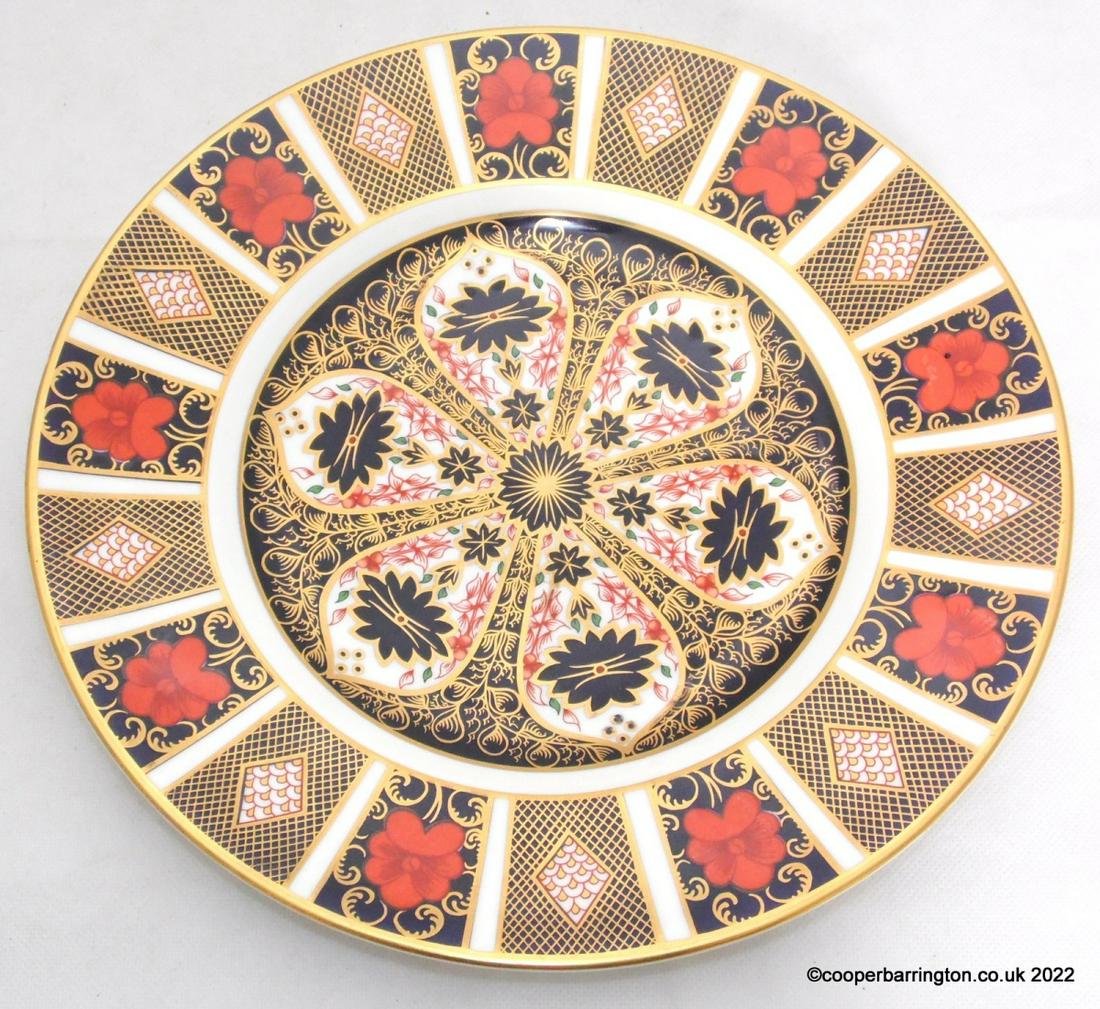 Royal Crown Derby Imari 10.5 inch Dinner Plate.: Royal Crown Derby Imari 10.5 inch Dinner Plate. 1st Quality.