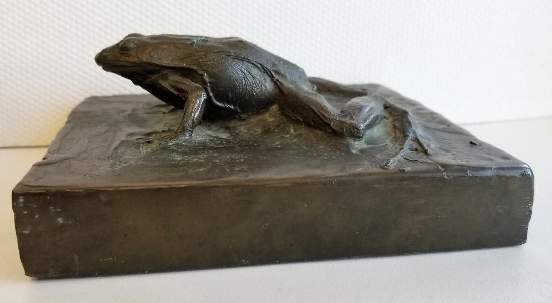 19th C. Detailed Bronze Frog on Plynth (1 of 8)
