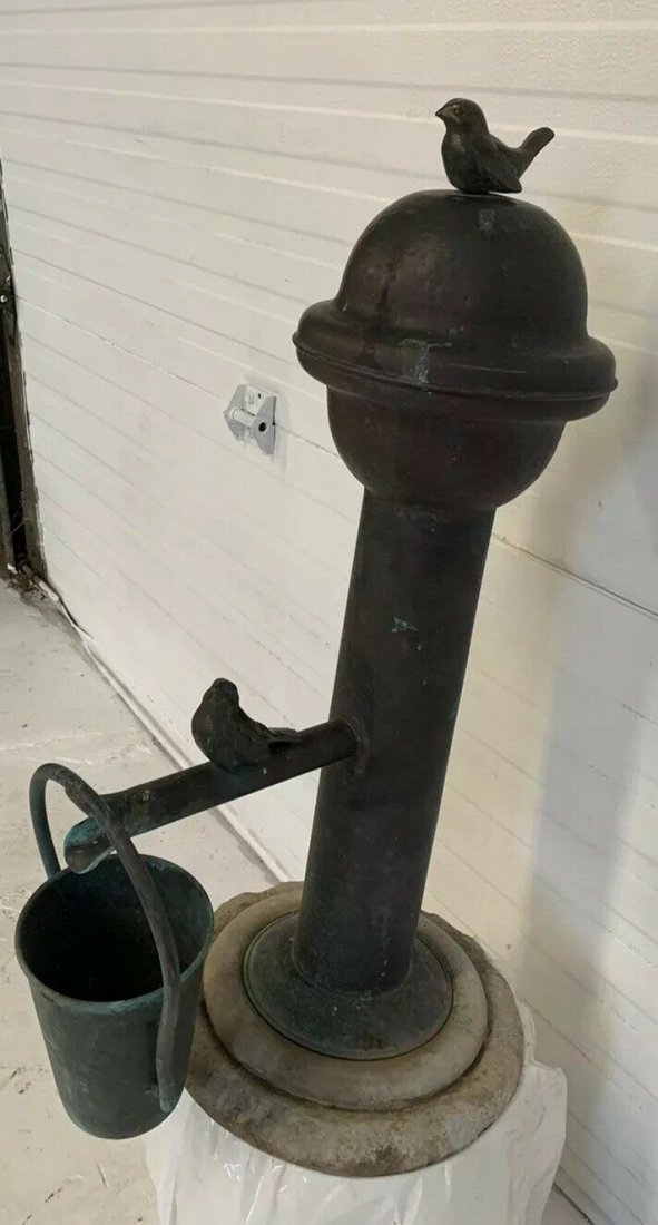 1900 Copper well head with tilt bucket (1 of 7)
