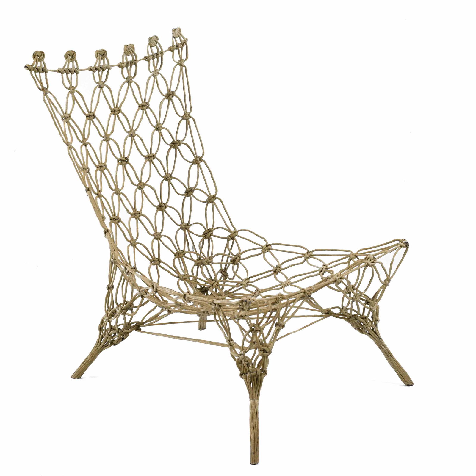MARCEL WANDERS, 1963. "KNOTTED CHAIR", 1996.: Made of carbon fibre wrapped ropes coated in epoxy resin. 70 x 62 x 53 cm.
