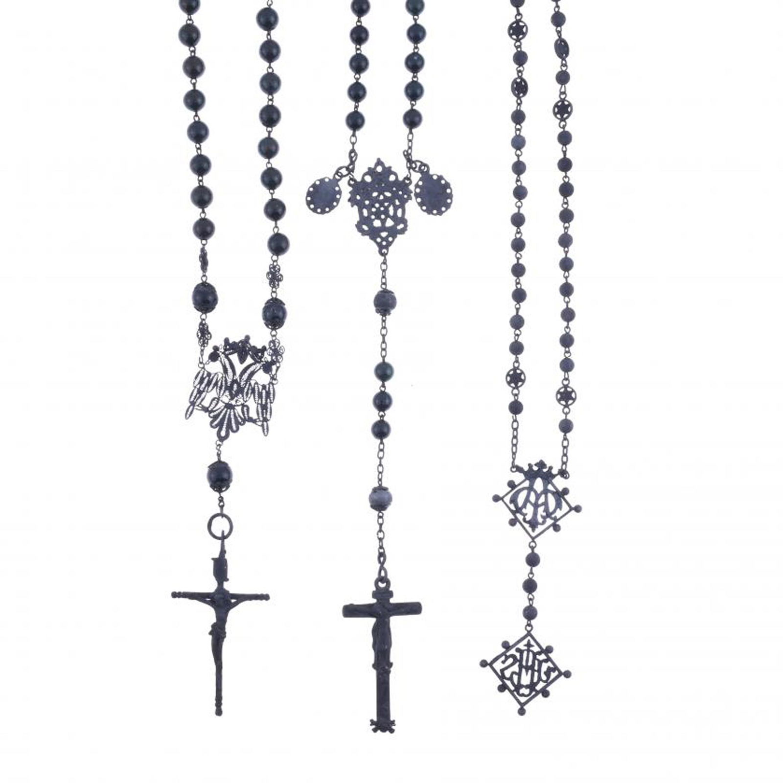 THREE ROSARIES IN SILVER, GREEN JASPER AND CHRISOPOLA, 20TH CENTURY.: The silver has an advanced state of corrosion. 56 cm; 60 cm; 45 cm.