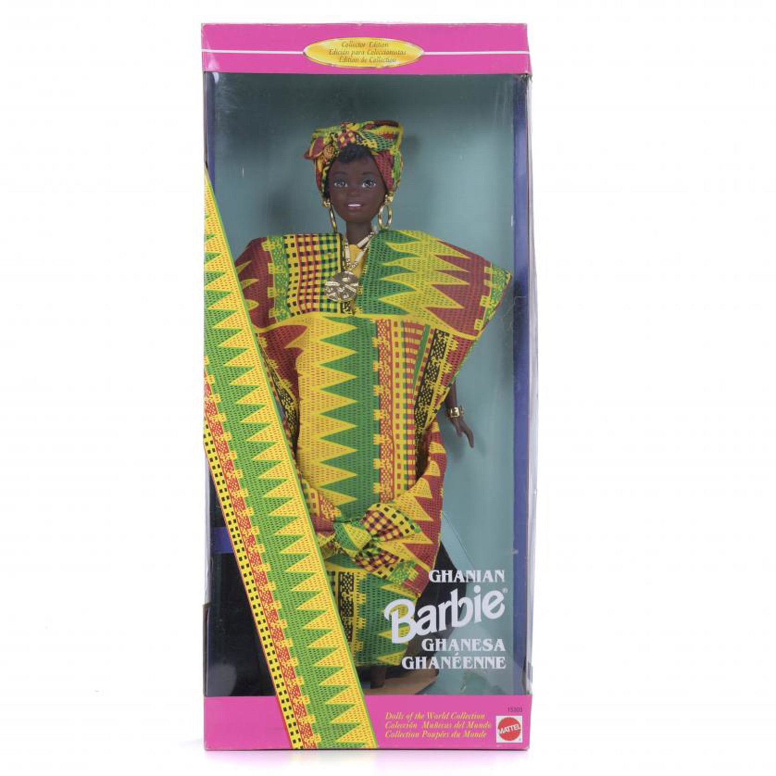 MATTEL. BARBIE DOLL MODEL "GHANIAN BARBIE" FROM THE "DOLLS OF THE WORLD COLLECTION", 1996.: In its original box. Serial number: 15303. Minor damages on the box. 34.5 x 15 x 8 cm.