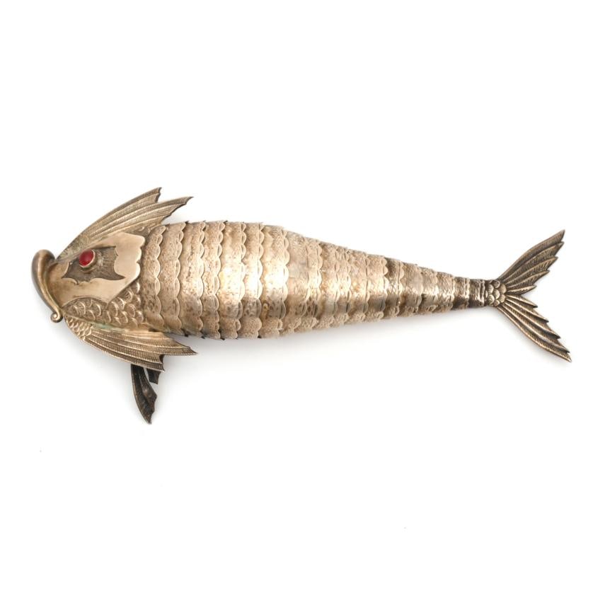 20TH CENTURY SPANISH SCHOOL. Articulated fish. (1 of 3)