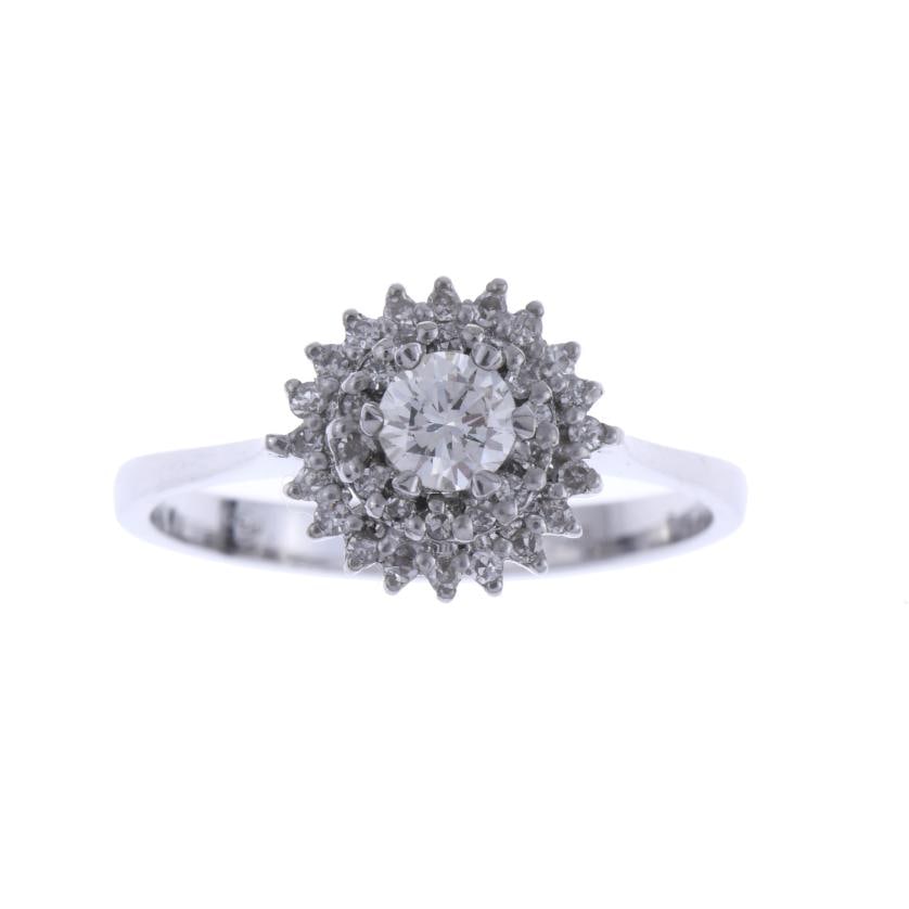 ROSETTE RING WITH DIAMONDS. (1 of 1)
