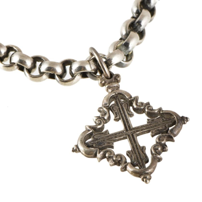 Mallorcan bracelet with Maltese cross pendant.: 925 silver. Length when open: 22.5 cm.
