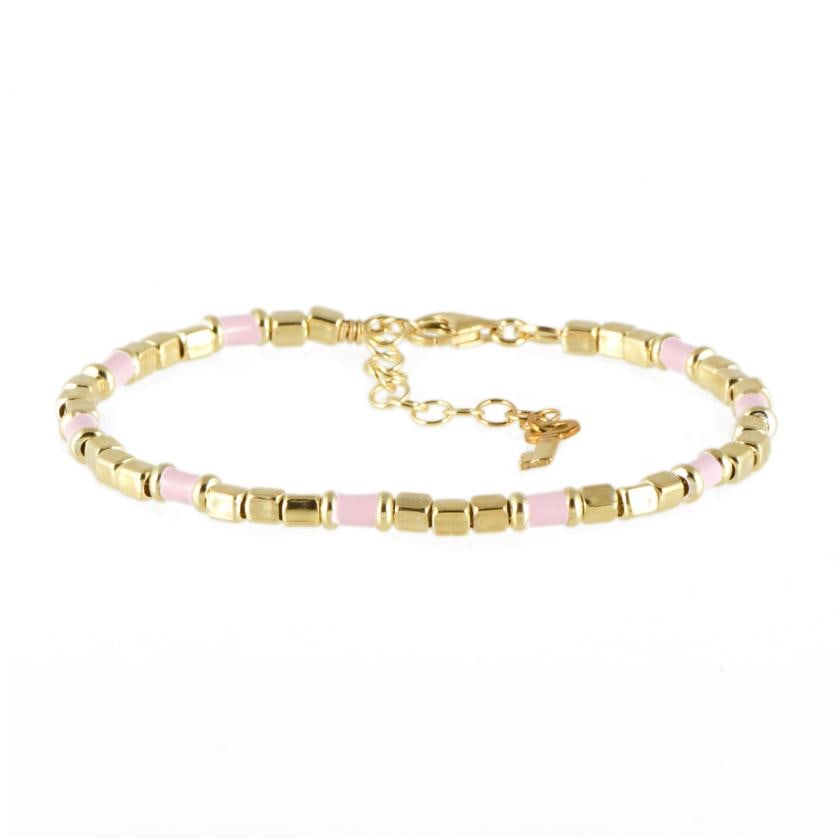 Bracelet with rose enamel.: Gold-plated 925 silver, and rose enamel. Length when open: 21 cm. Carabiner clasp.
