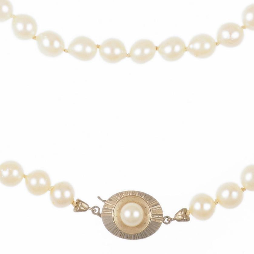 Pearls necklace. (1 of 1)