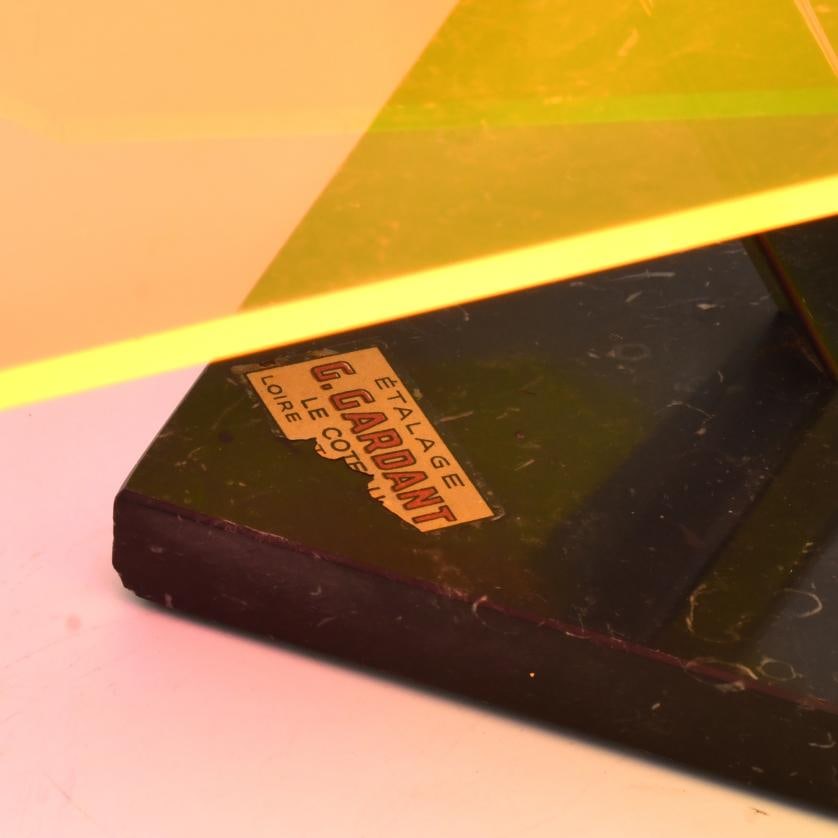 AFTER MODELS OF THE MEMPHIS SCHOOL, side tray, circa 1960.: Made of Plexiglas with a black marble base. Signs of wear and tear. Approx. 37.5 x 58 x 60 cm.