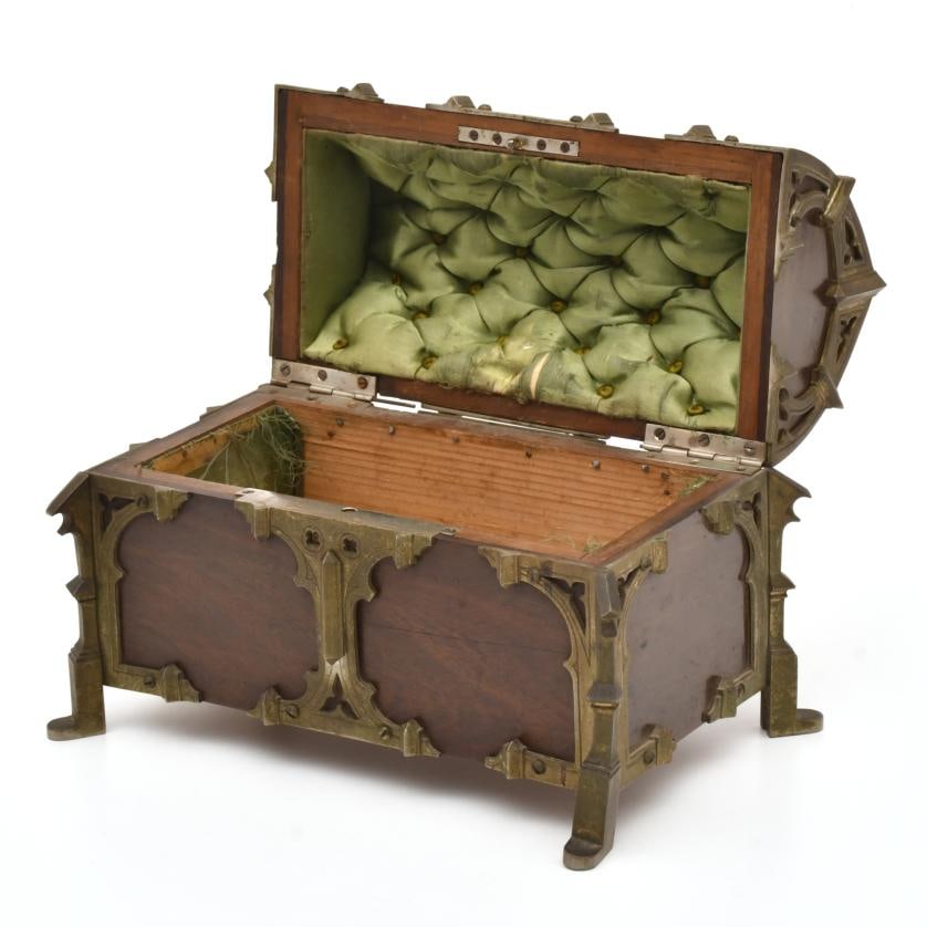 Neo-Gothic style chest, 20th century. (1 of 3)
