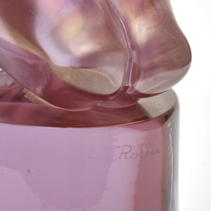 LOREDANO ROSIN (1936-1992). Woman's figure.: Glass with an iridescent finish. Signed ‘L. Rosin’. Approx. 46 x 20 x 25 cm.