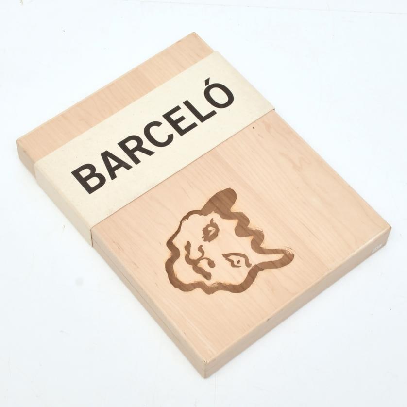 MIQUEL BARCELÓ (1957). 'Chauvet, Cahier de Felins'.: Limited and numbered facsimile edition of 2,998 copies. Produced by Artika and Edicions 62 publishers for Ediciones Planeta, Barcelona, 2012. Copy 502/2998. Maple wood case with a pyrograph on which t