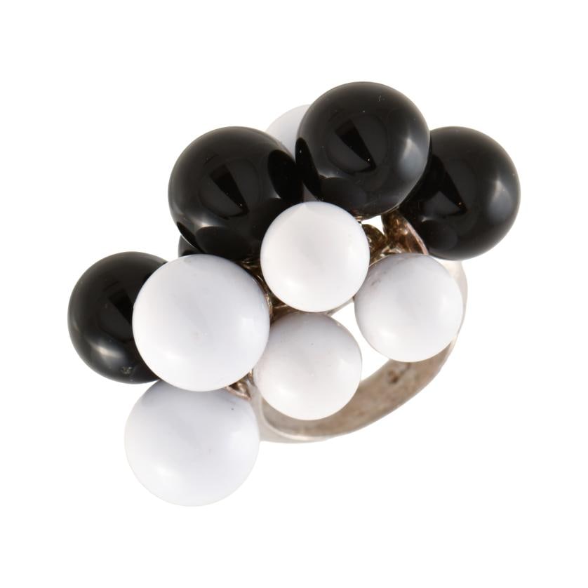 Ring with black and white round beads.: 925 silver. Size: 13/53.