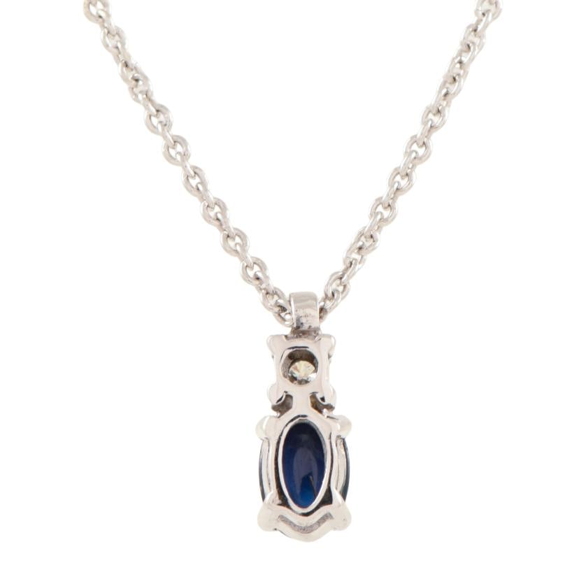 Necklace with a sapphire and diamonds pendant. (1 of 1)