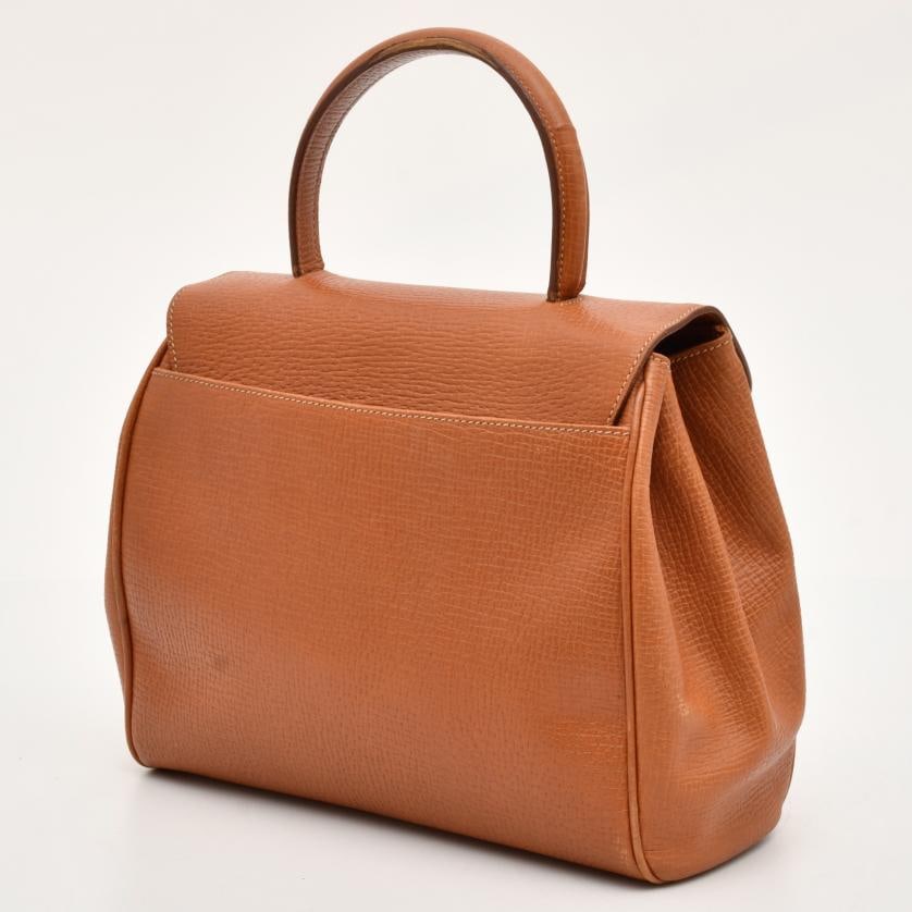 LOEWE- Handbag. (1 of 4)