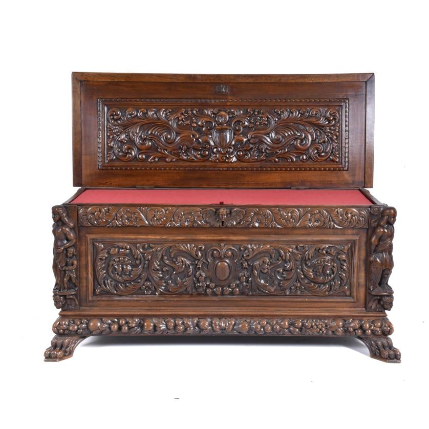 Italian chest, after Renaissance models, 20th century. (1 of 7)