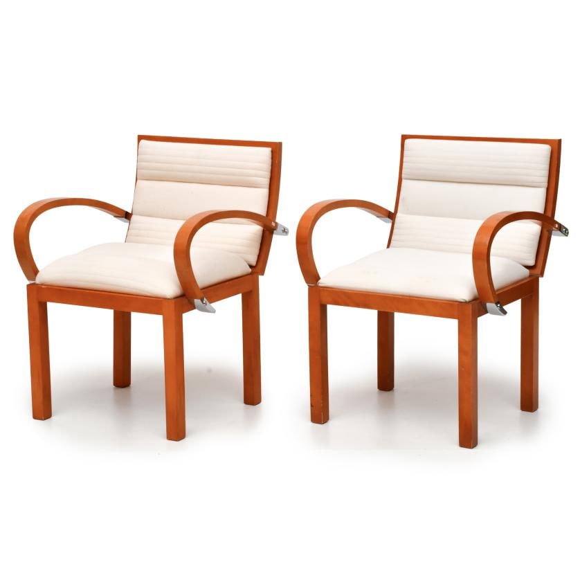 JAUME TRESSERRA (BARCELONA, 1943) Pair of 'Casablanca' chairs.: Light walnut with polished nickel fittings and cream-colored velveteen upholstery. Flaws on the upholstery. 78 x 59 x 61 cm. This lot comes from the penthouses of Hotel Arts in Barcelona, ??and for 30