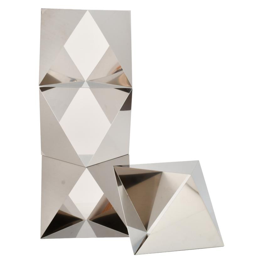 MANFREDO MASSIRONI, set of 4 'Polygon' elements.: Stainless steel. Minor flaws. 40.5 x 50 cm diam.