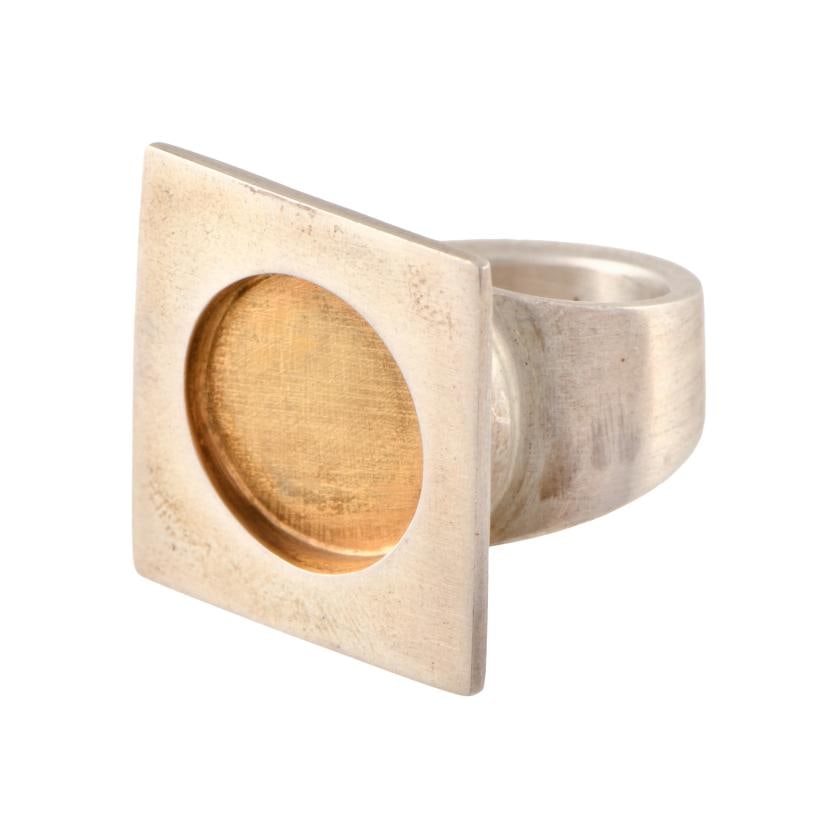 Avant-garde ring. - 2