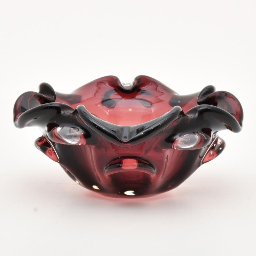 Pair of ashtrays, 20th century. (1 of 3)