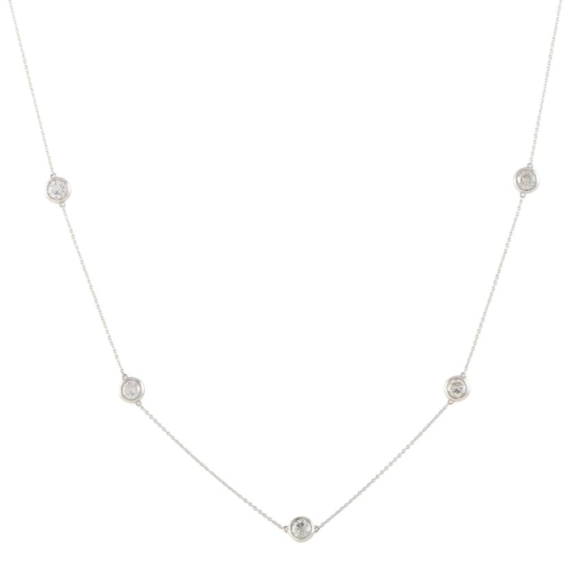 Choker with diamonds settings.: 18 kt white gold. Brilliant cut diamonds.Links chain with carabiner clasp.Length when closed: 22 cm.