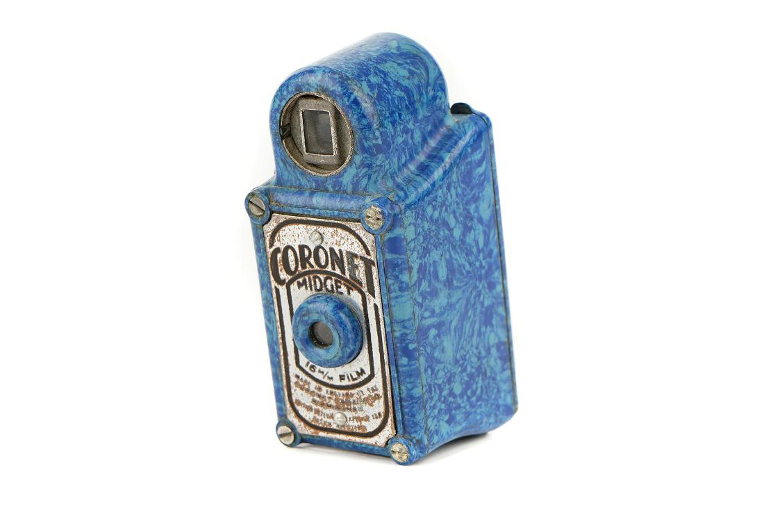 A Coronet Midget Blue Sub-Miniature Camera, (1 of 2)
