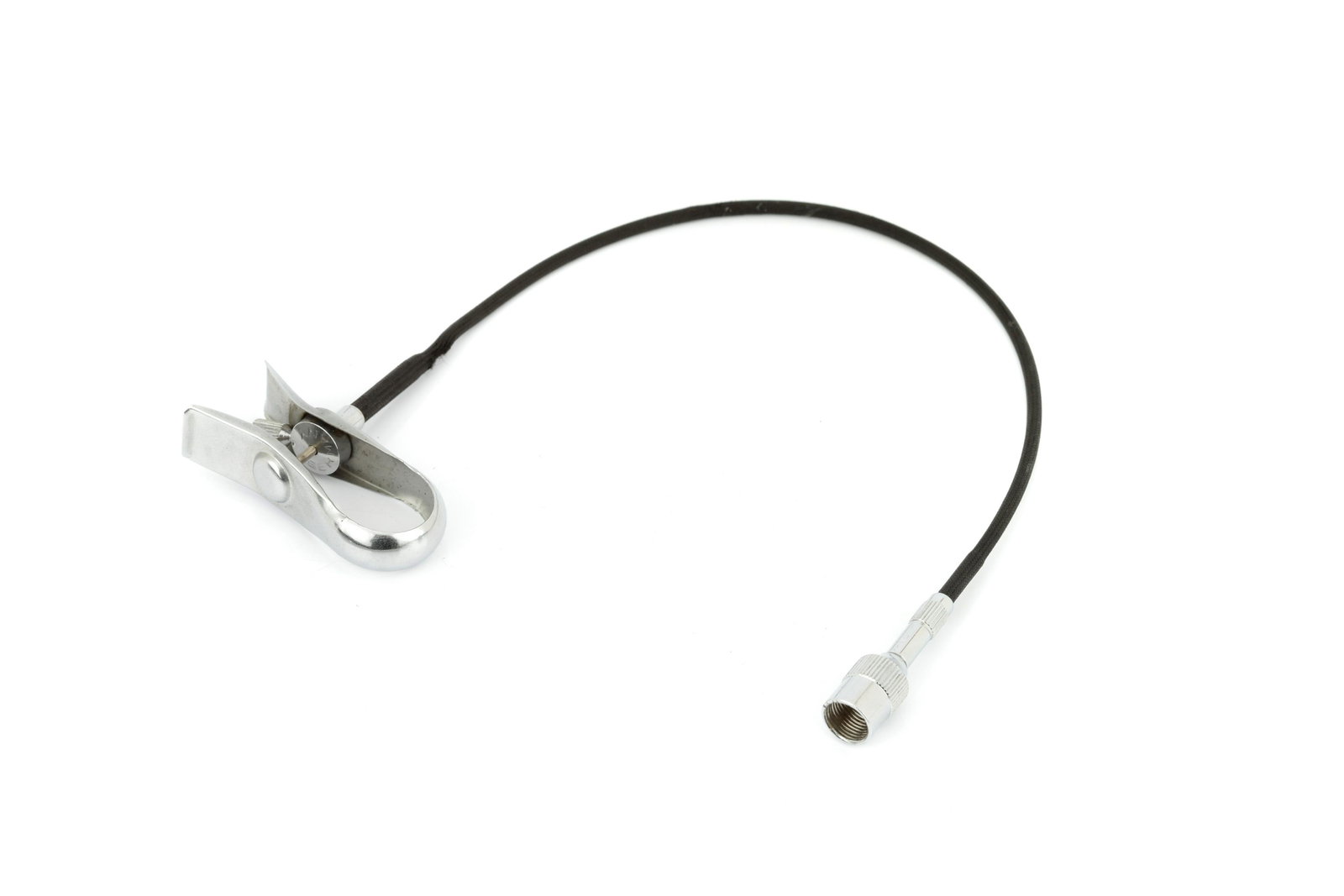 A Leica MQUOO Mouth Cable Release,: manufactured by Stuber, Wetzlar Note: Lot imported under Temporary Admission. 5% UK import VAT will be charged on the â€˜hammerâ€™ and 20% UK VAT will be charged on the â€˜buyerâ€™s 
