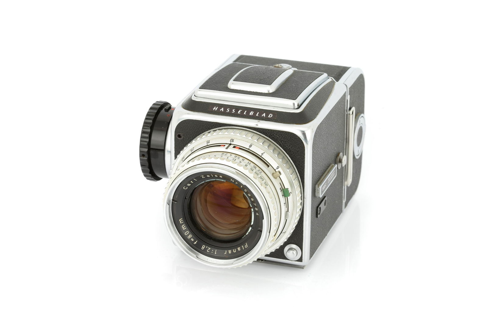 A Hasselblad 500C Type 1 Medium Format Camera,: 1957, chrome, serial no. CU30425, with Carl Zeiss Jena Planar f/2.8 80mm lens, chrome, serial no. 1598784, body, VG, shutter working, lens, G, shutter working, some very light separation to the perime