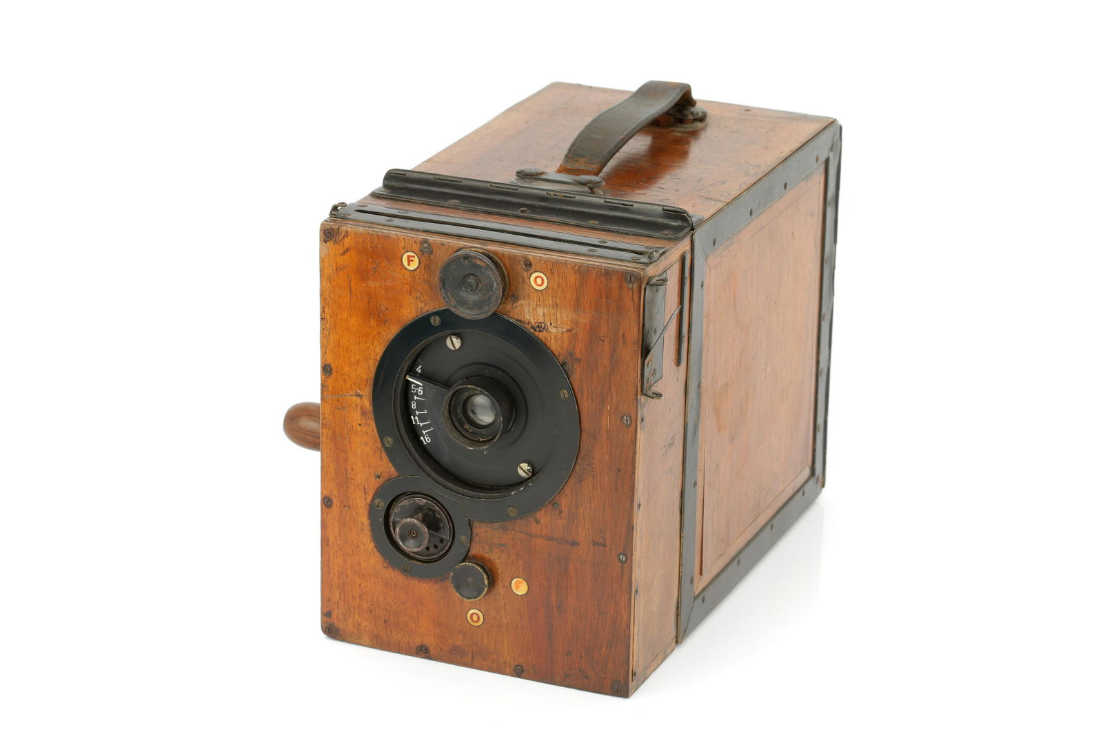 A J. Debrie Parvo 35mm Hand Crank Cine Camera,: 1908, serial no. 620, with Optis Anastigmat f/3.5 50mm lens, body, F-G, crank mechanism working, lens, F-G, some haze, complete with two film magazines Note: Lot imported under Temporary Admission. 5%