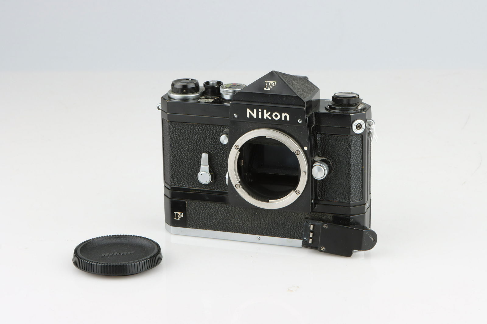 A Nikon F Plain Prism SLR Body, (1 of 1)