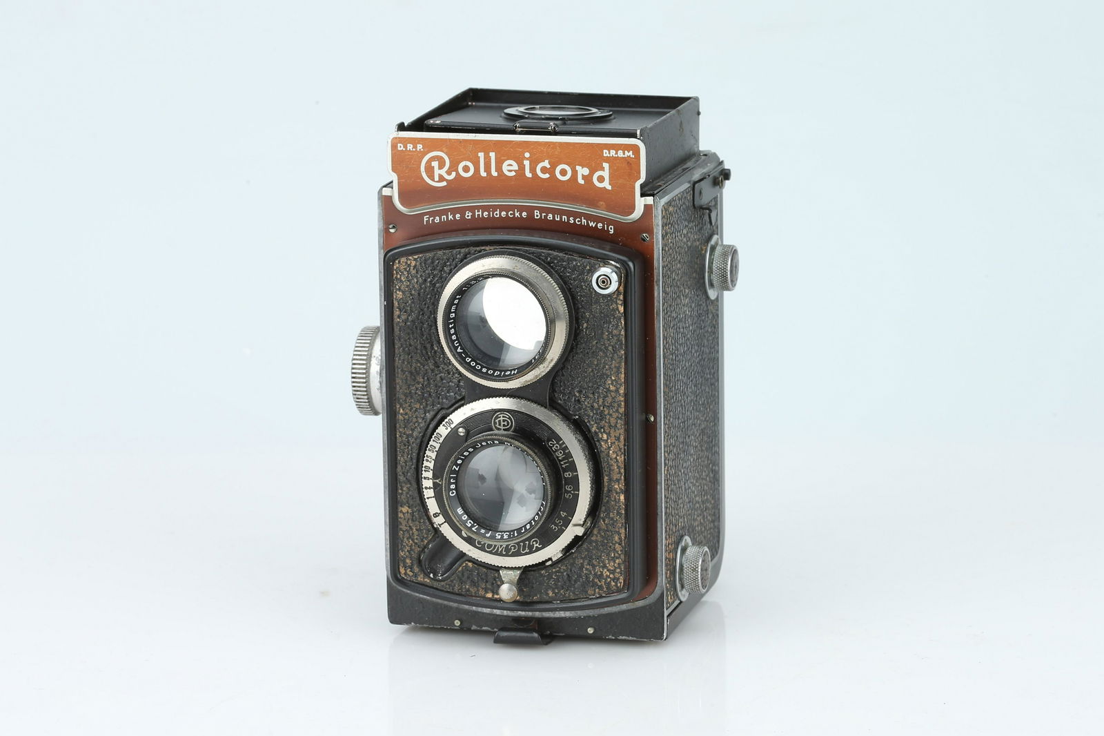 A Rolleicord II Model I Medium Format TLR Camera, (1 of 1)