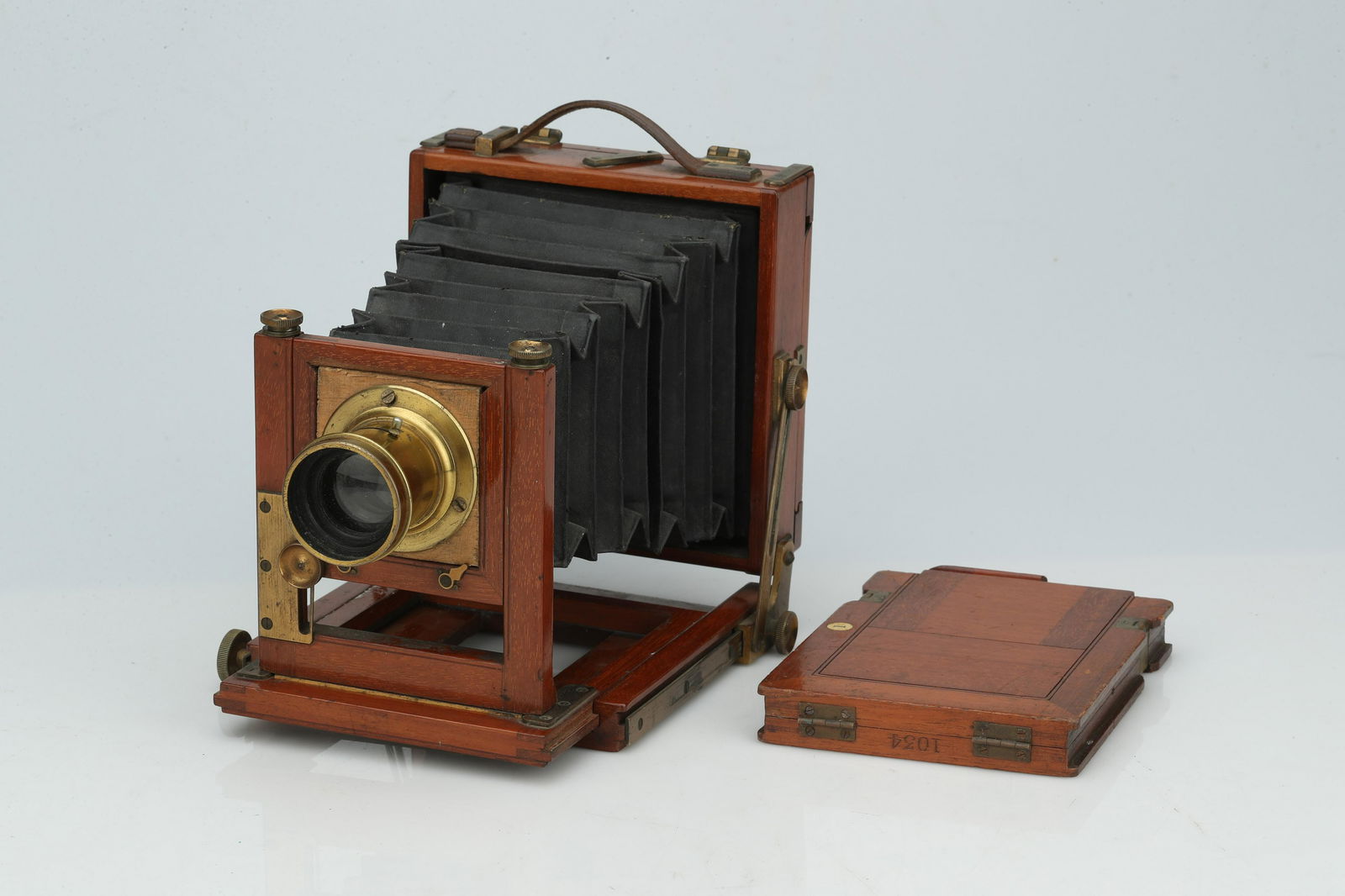 An Unmarked Quarter Plate Field Camera, (1 of 1)