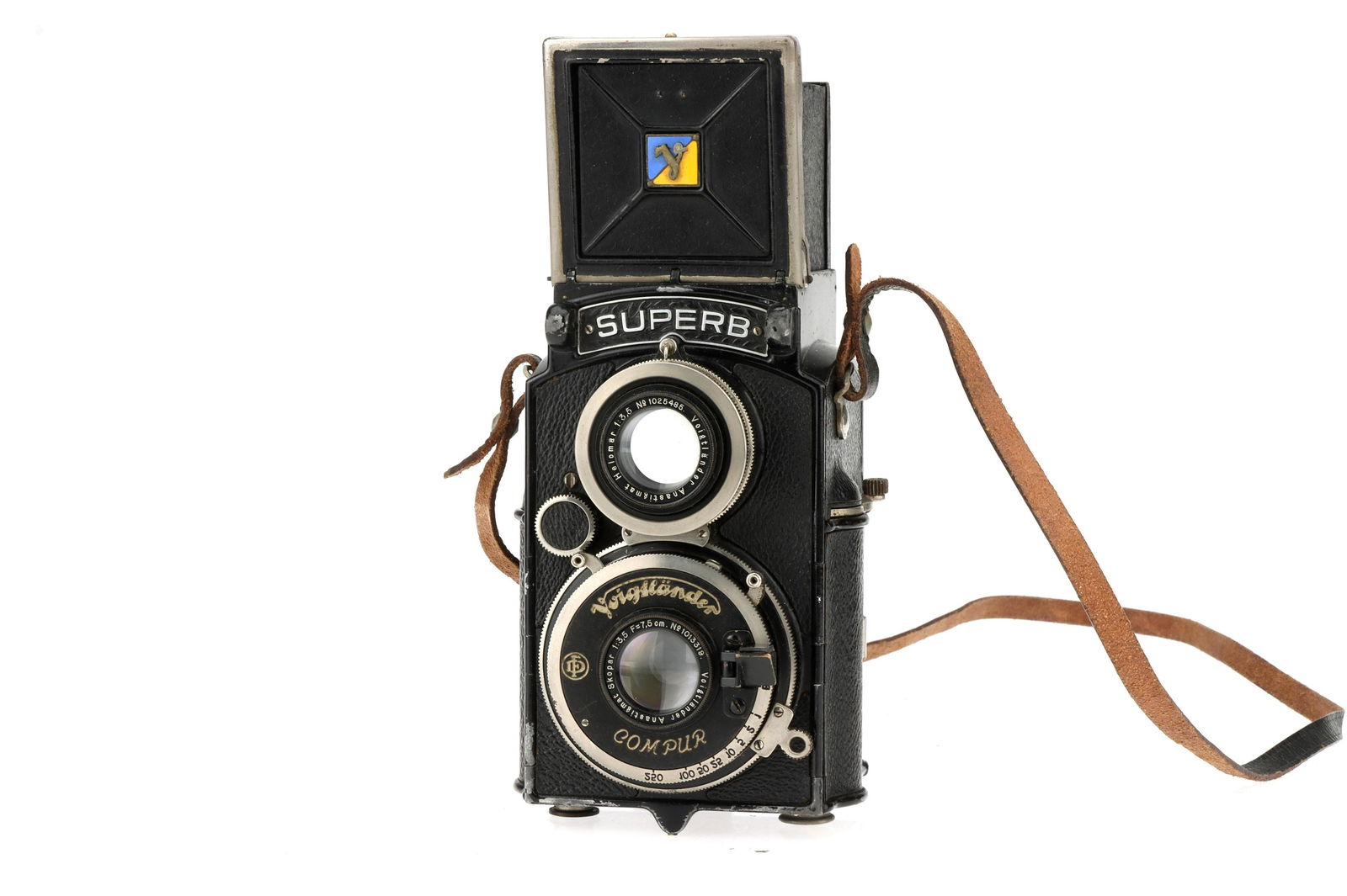 A Voigtlander Superb Medium Format TLR Camera, (1 of 1)