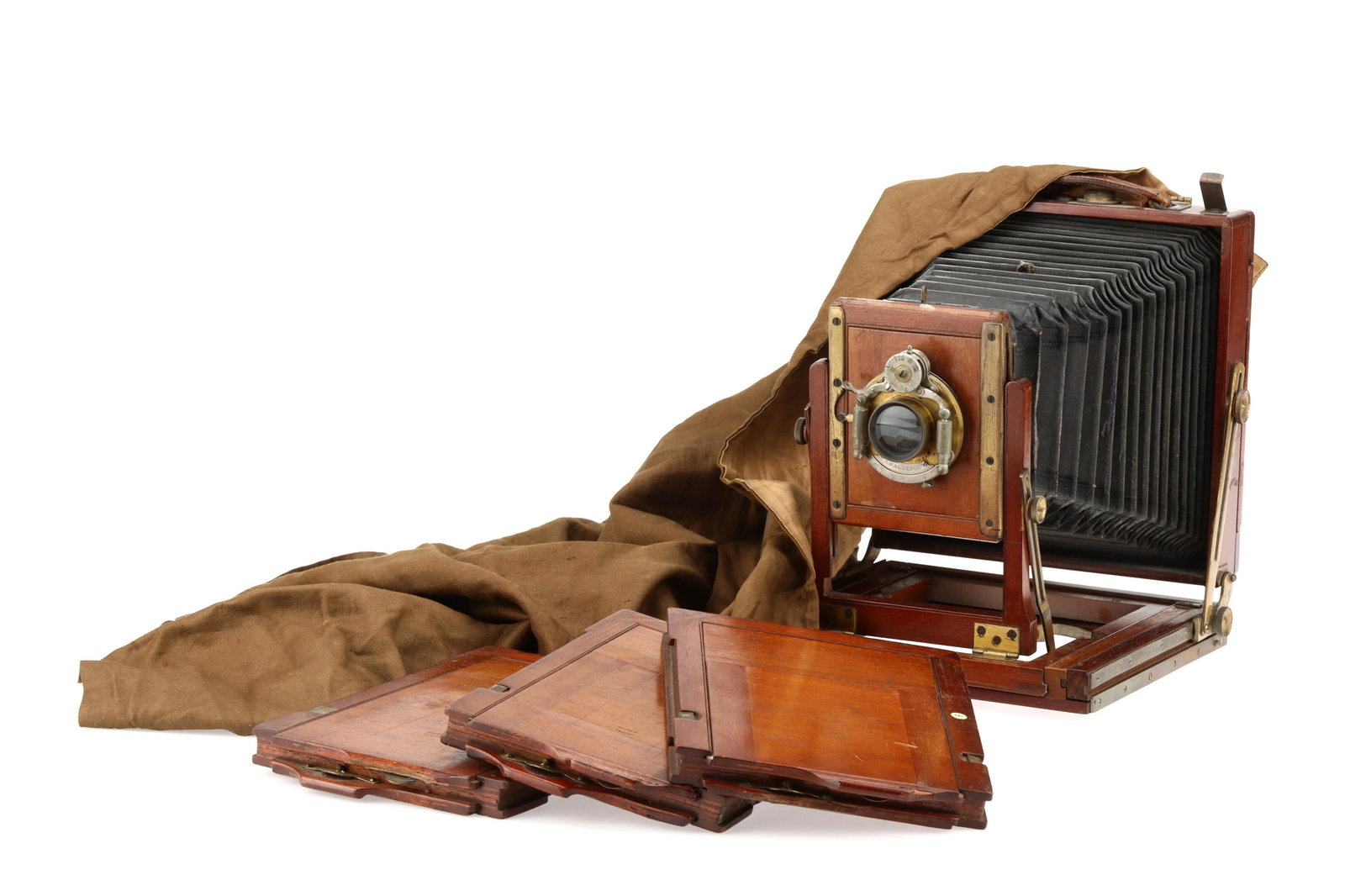 A J. Lizars Challenge Half Plate Mahogany & Brass Camera, (1 of 1)