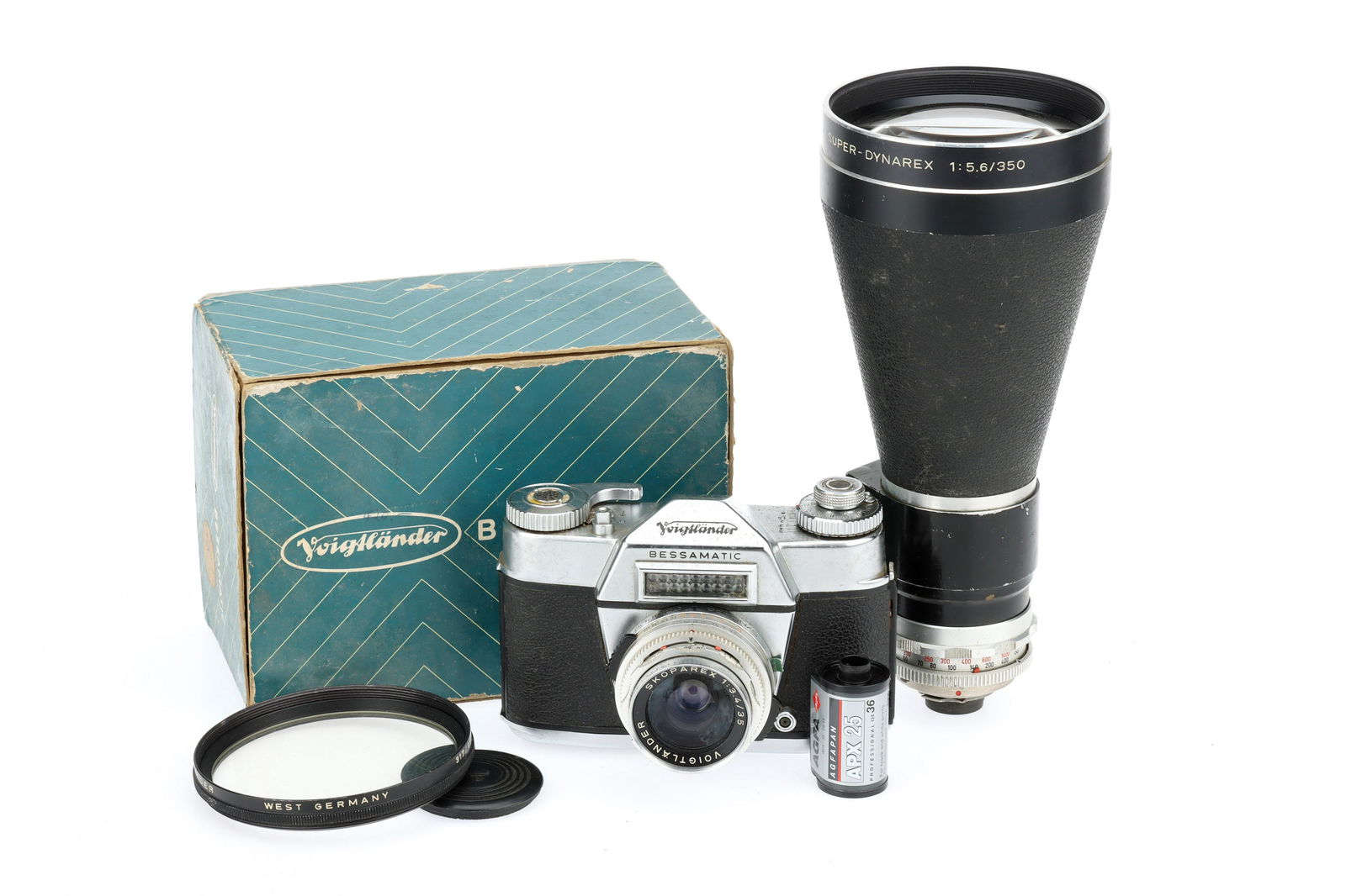 Four Voigtlander 35mm Cameras (1 of 1)