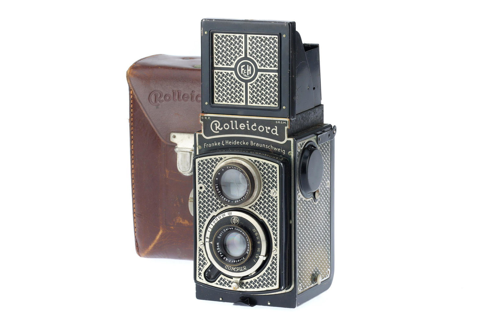 A Rollei Rolleicord I Art Deco TLR Camera (1 of 1)