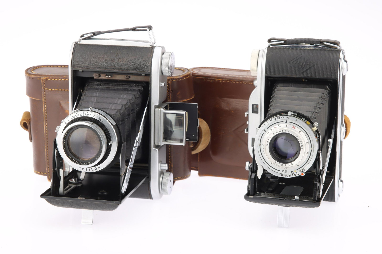 An Ensign Selfix 820 Camera, (1 of 1)