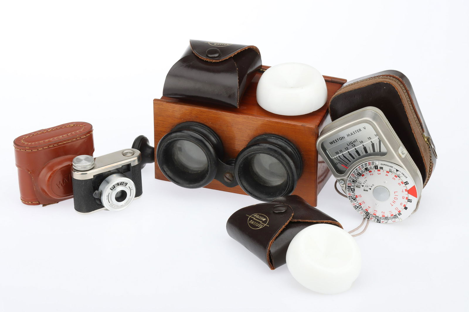 A Walter Kunik Petie Subminiature Camera (1 of 1)