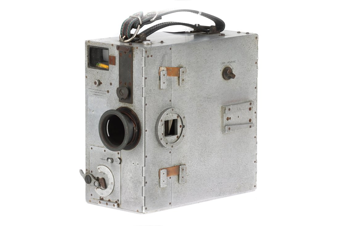 A Newman & Sinclair Auto Kine 35mm Motion Picture Camera, (1 of 4)