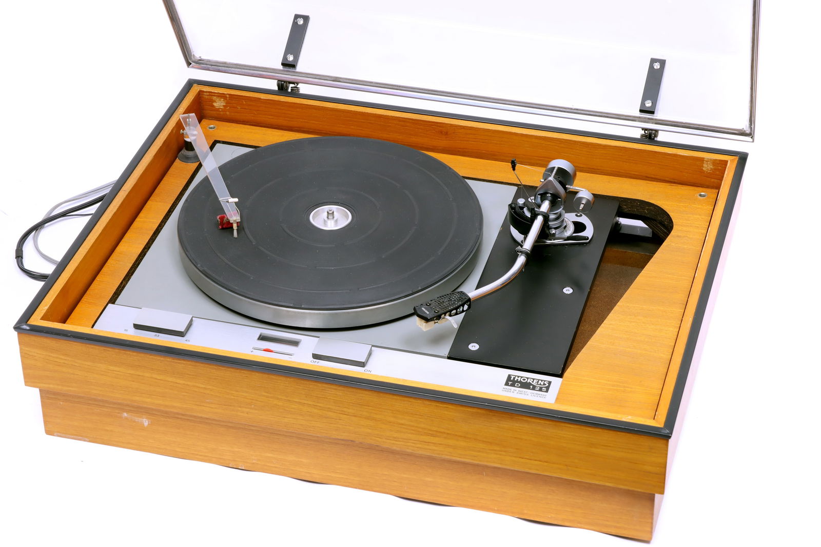 A Thornes TD 125 Turn Table, (1 of 1)