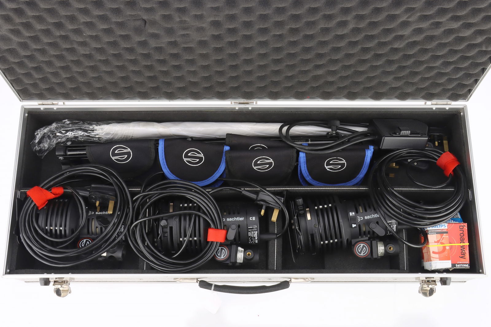 A Sachtler Reporter Lighting Kit (1 of 1)