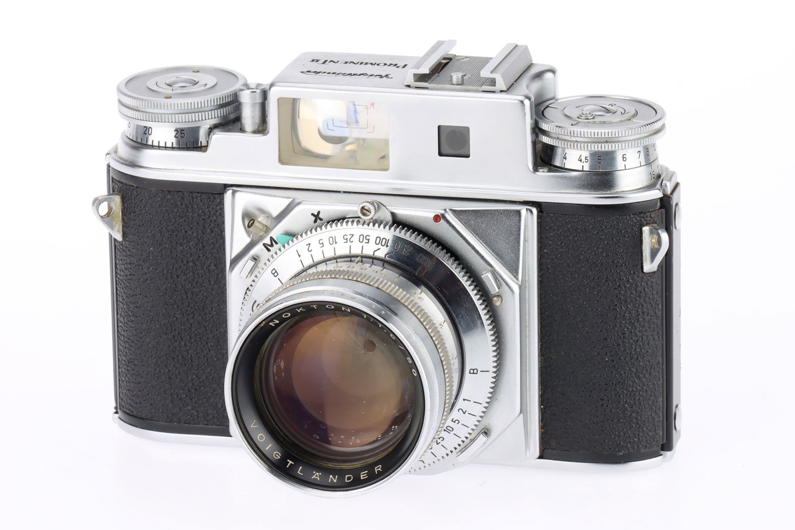A Voigtlander Prominent II 35mm Rangefinder Camera (1 of 1)