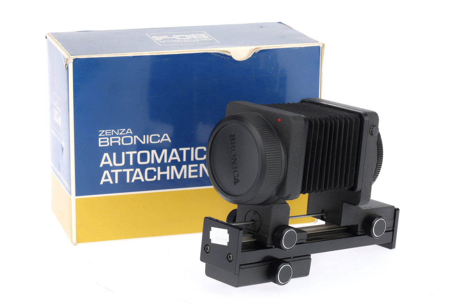 A Zenza Bronica SQ-A Automatic Bellows Attachment S,: A Zenza Bronica SQ-A Automatic Bellows Attachment S, in maker's packaging, condition VG-E,
