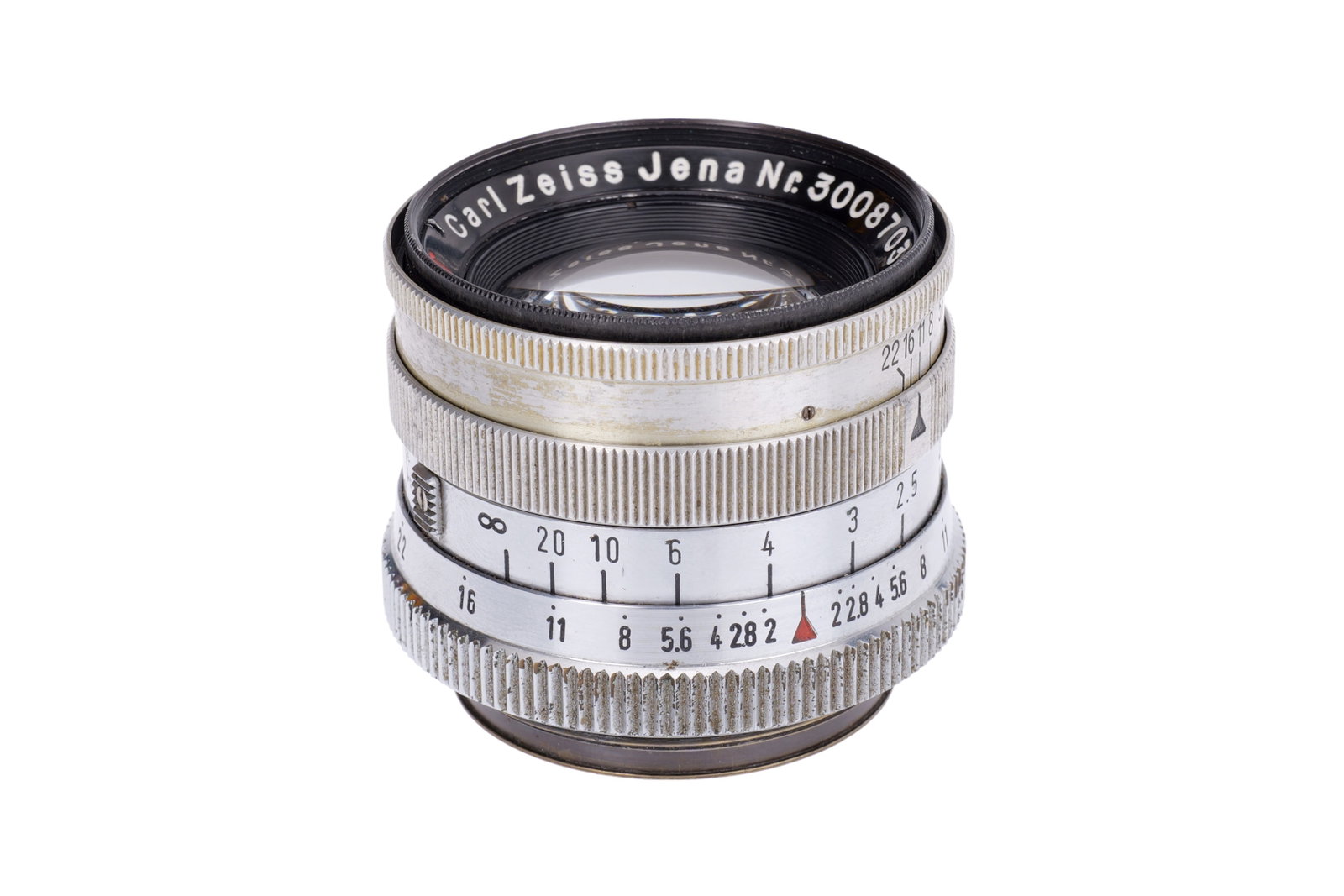 A Carl Zeiss Jena Sonnar T f/2 50mm Lens,: Leica L39 rangefinder coupled mount, chrome, serial no. 3008703, body, G, focusing only moving under force, elements, G-VG, some light internal haze and some light cleaning marks