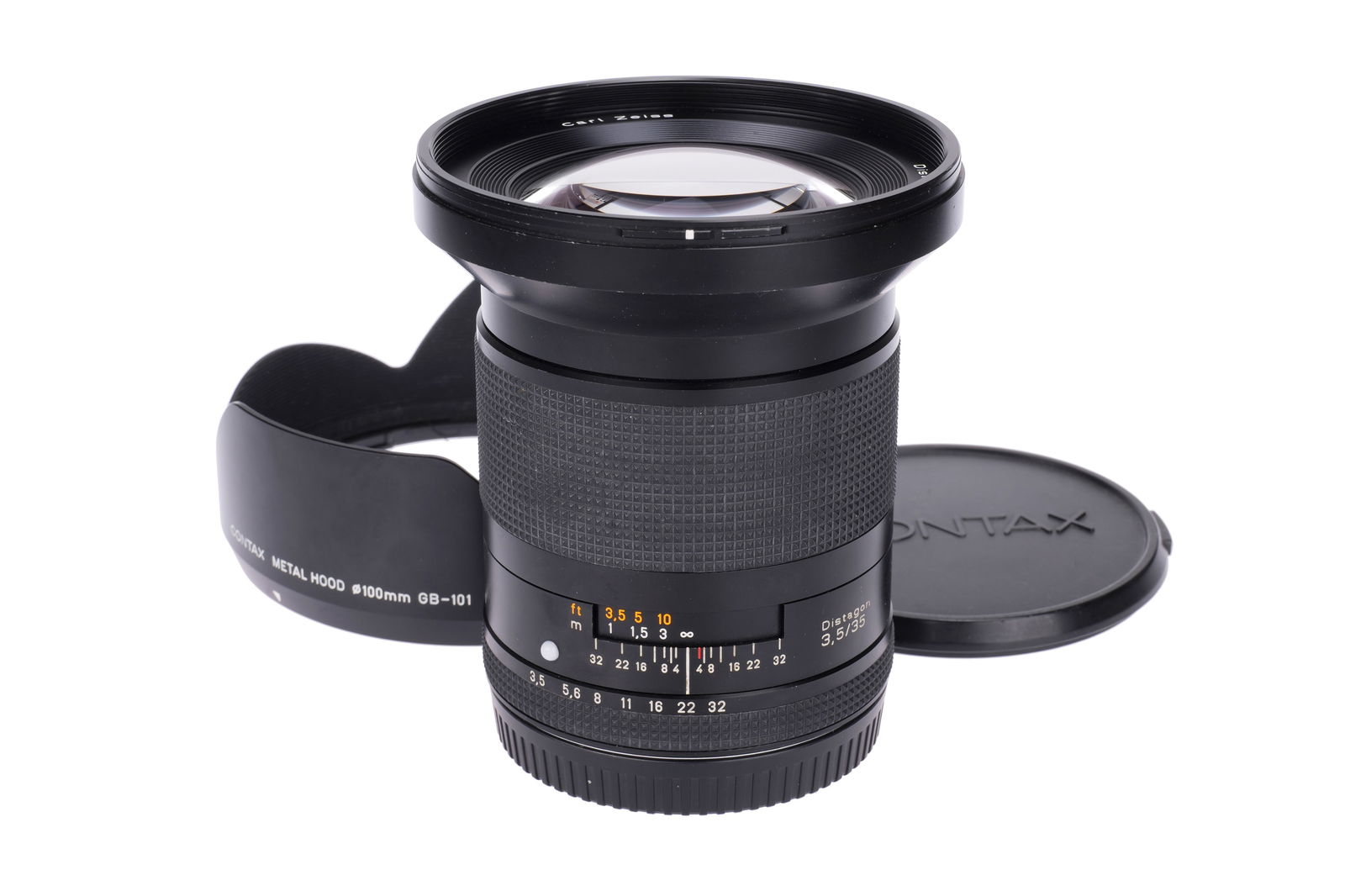 A Carl Zeiss Distagon T* f/3.5 35mm Lens, (1 of 4)