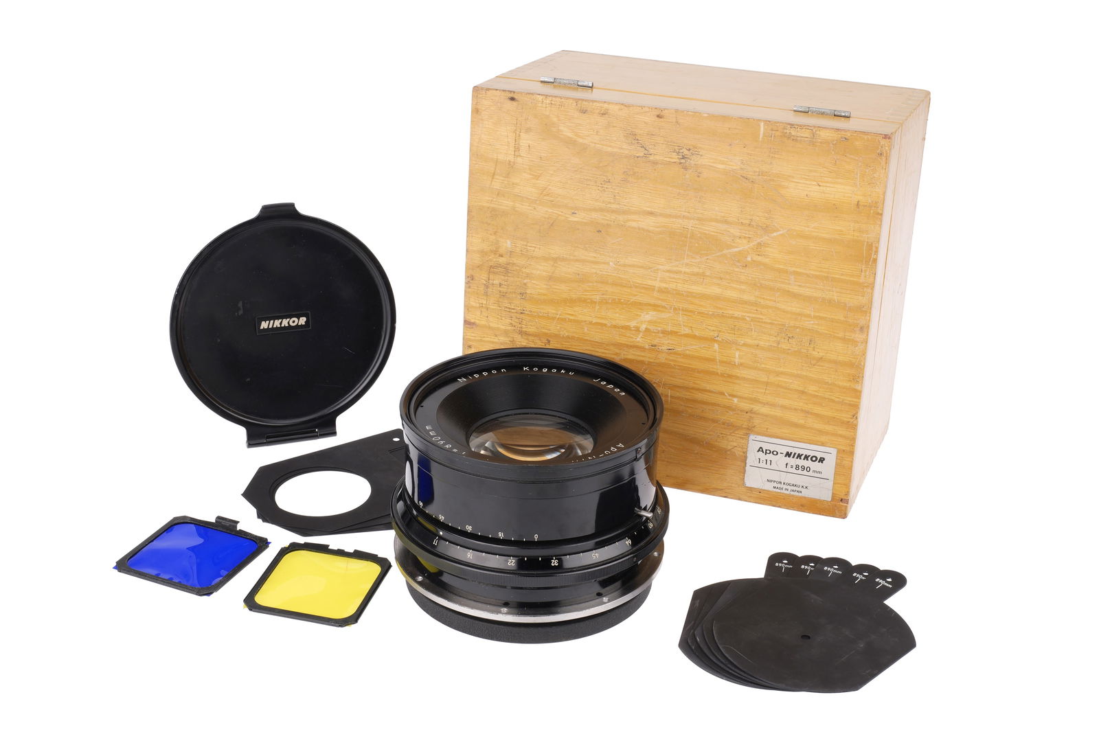A Nikon APO-Nikkor f/11 890mm Lens,: black, serial no. 890119, body, VG, elements, VG, complete with a set of Waterhouse stops, in maker's fitted case Note: This lens produces an image circle of approximately 140cm