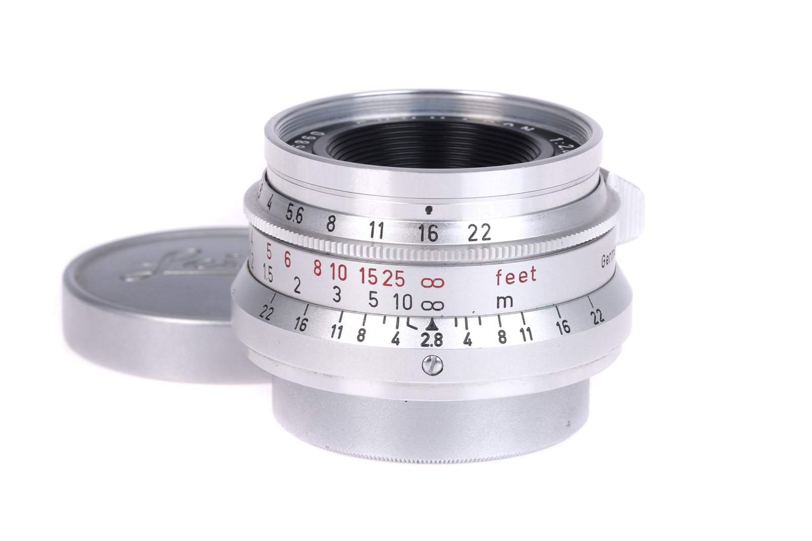A Leitz Summaron f/2.8 35mm Lens,: chrome, serial no. 1666860, body, G-VG, elements, VG, complete with maker's caps Note: A 5% import VAT applies to this lot for UK bidders only. International buyers are exempt from this charge if the