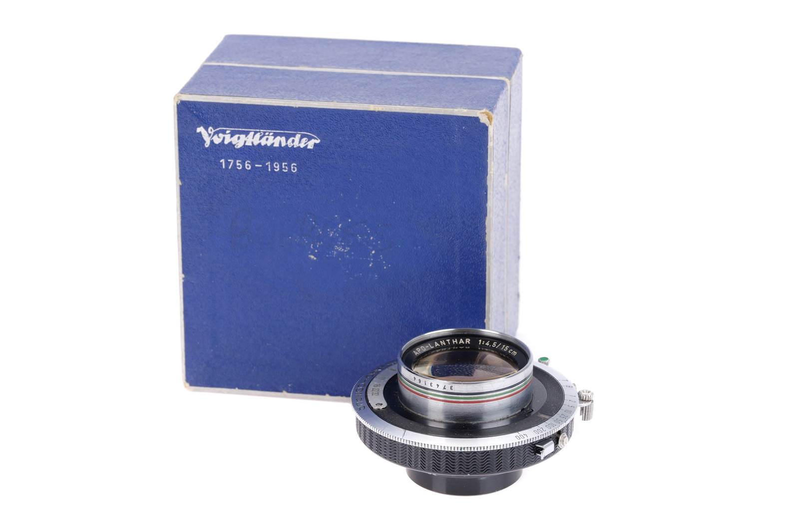 A Voigtlander APO-Lanthar f/4.5 150mm Lens,: chrome, serial no. 3743164, body, G-VG, shutter working, elements, VG, some very light cleaning marks to front element, complete with maker's box