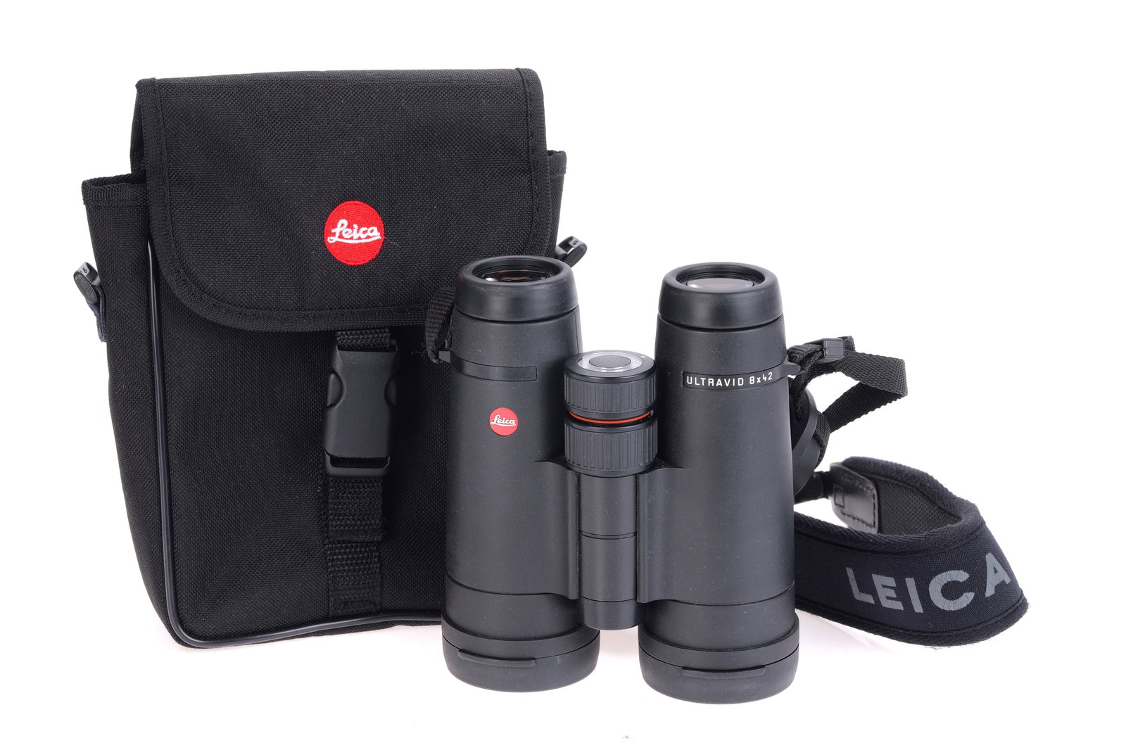 A Pair of Leica Ultravid 8x42 Binoculars,: black, serial no. 1581997, body, VG-E, optics, VG, some light internal haze, complete with maker's case