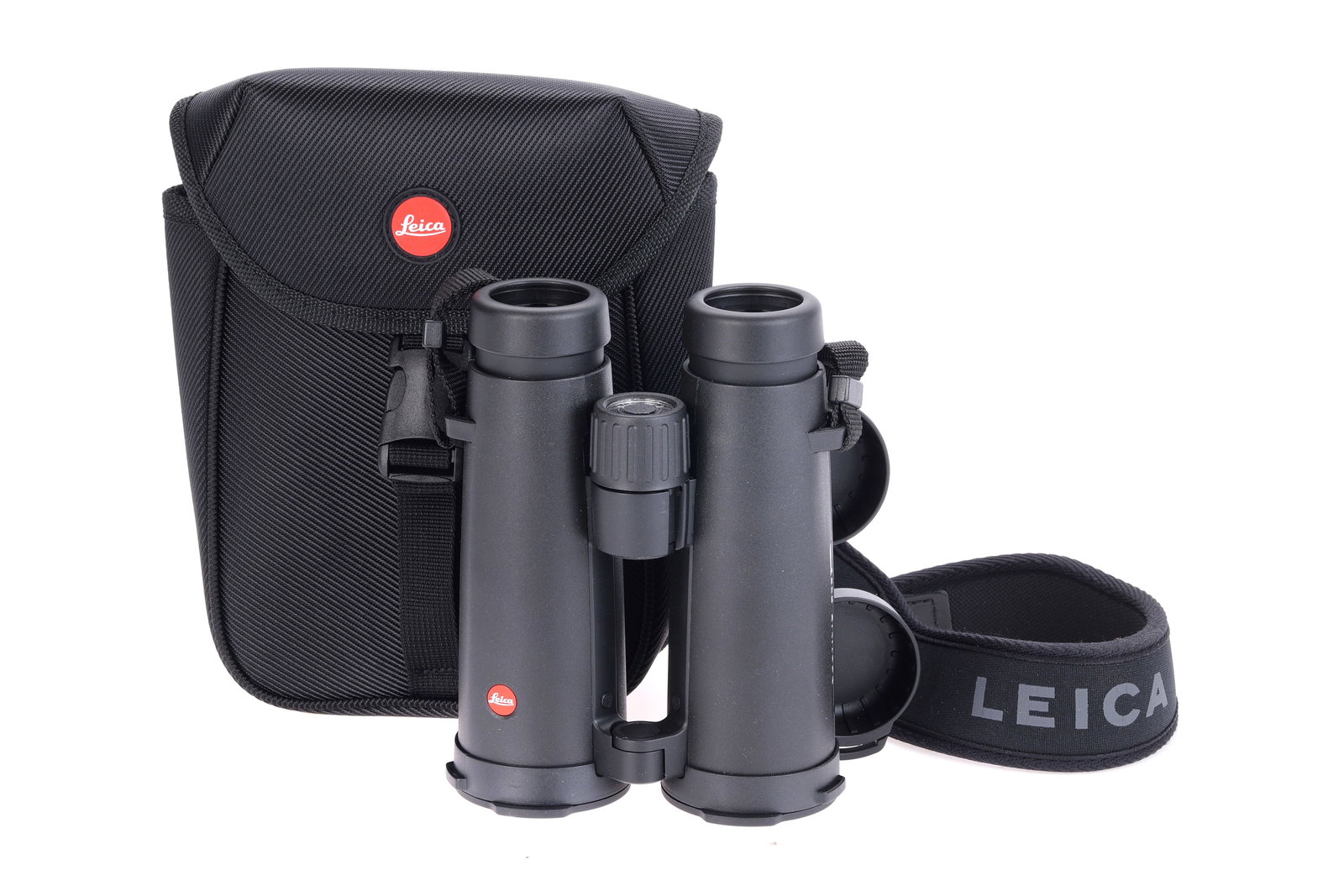 A Pair of Leica Noctivid 8x42 Binoculars, (1 of 3)