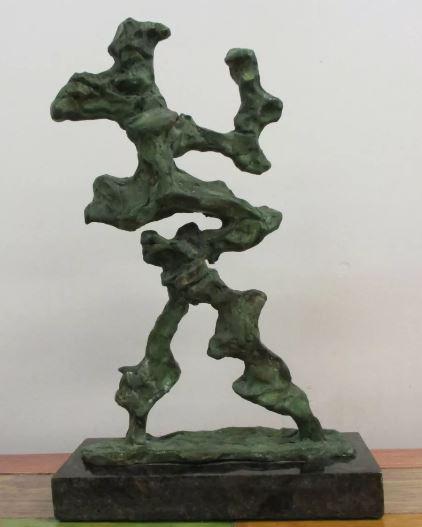 Bronze Sculpture Green Man Jacques Lipchitz: Old recast sculpture is in perfect condition. ITEM DESCRIPTION: TITLE: "GREEN MAN" AUTHOR: JACQUES LIPCHITZ MATERIAL: BRONZE MEASURES WITHOUT BASE: HEIGHT 32 cm x WIDTH 20 cm x DEPTH 7 cm BASE: WIDTH